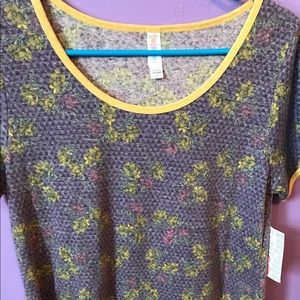 LulaRoe Classic T Size Small